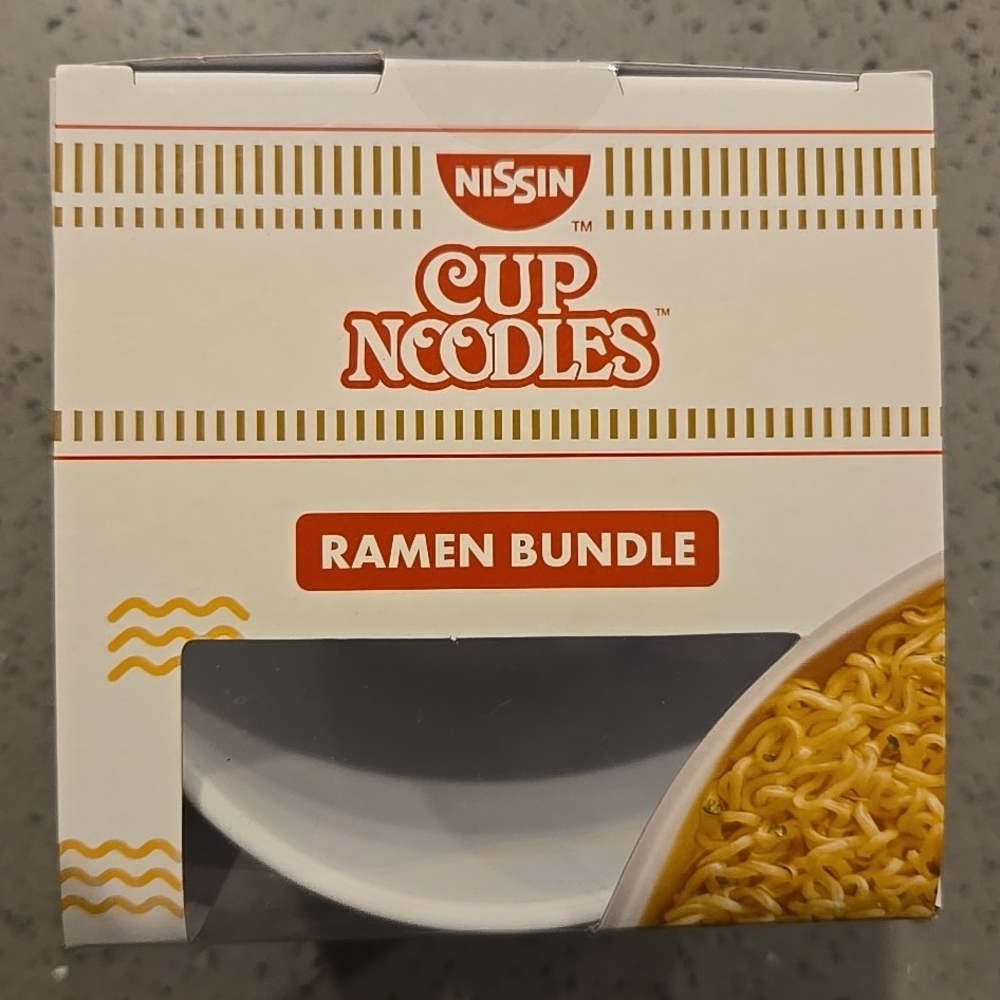 ISSI Cup Noodles Ramen Set with Red and White Design